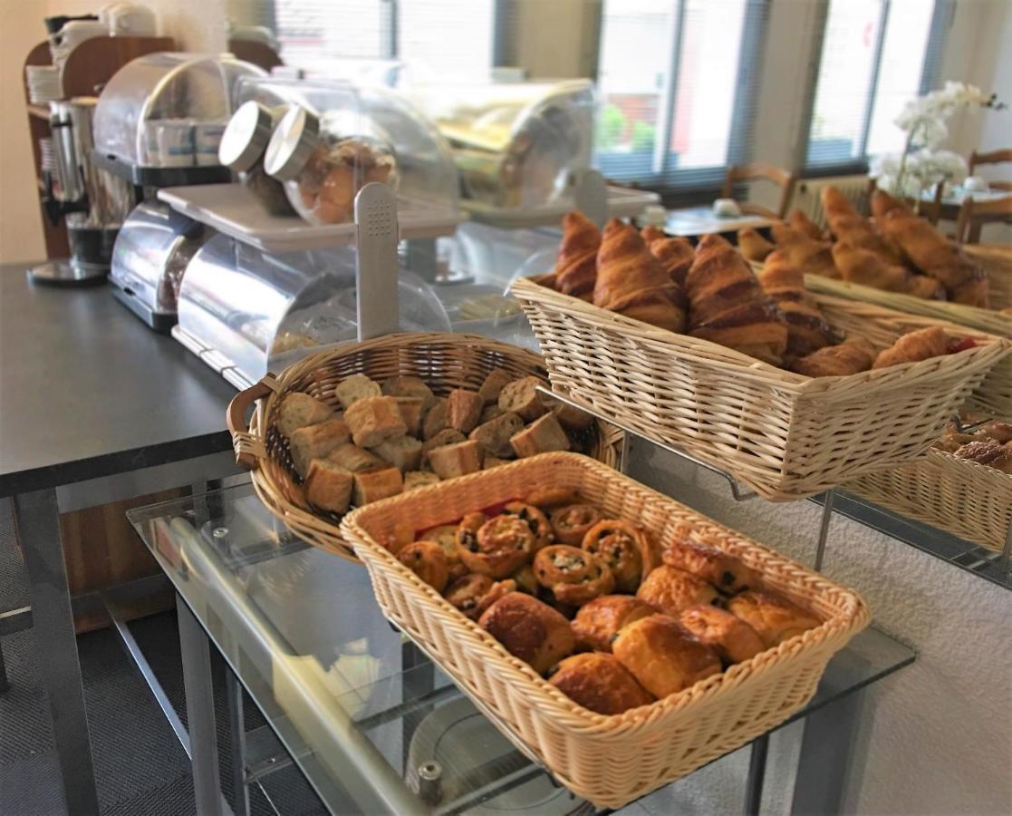 Hotel Le Pasteur Ρουαγιάν Εξωτερικό φωτογραφία